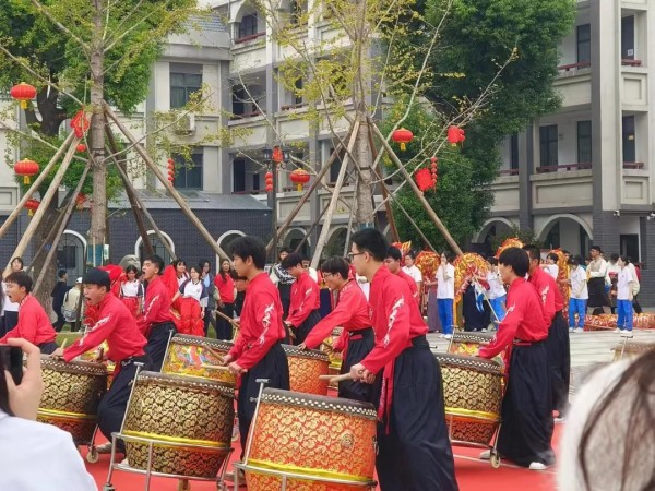 岳陽市江南通信職業(yè)技術(shù)學校有限公司,岳陽江南學校,岳陽江南通信學校,岳陽職業(yè)學校